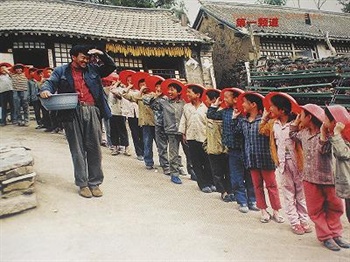 二十五个孩子一个爹 25 Kids and a Dad(2002)