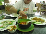 中午开饭喇