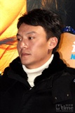 张震