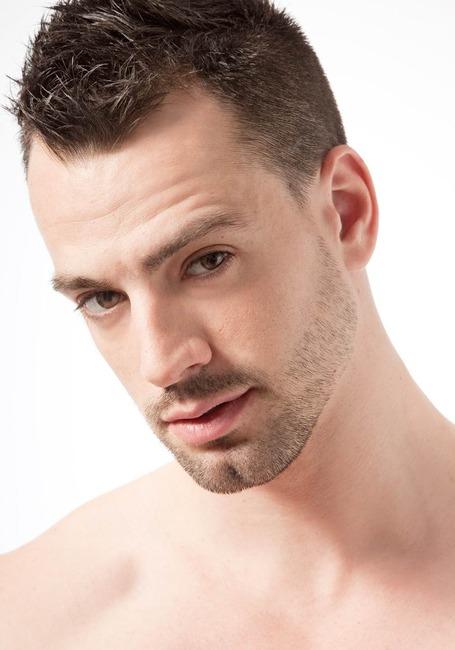 谁知道这一场marco男模穿丁字裤甩臀走秀是哪一场?跪求大神留视频出处